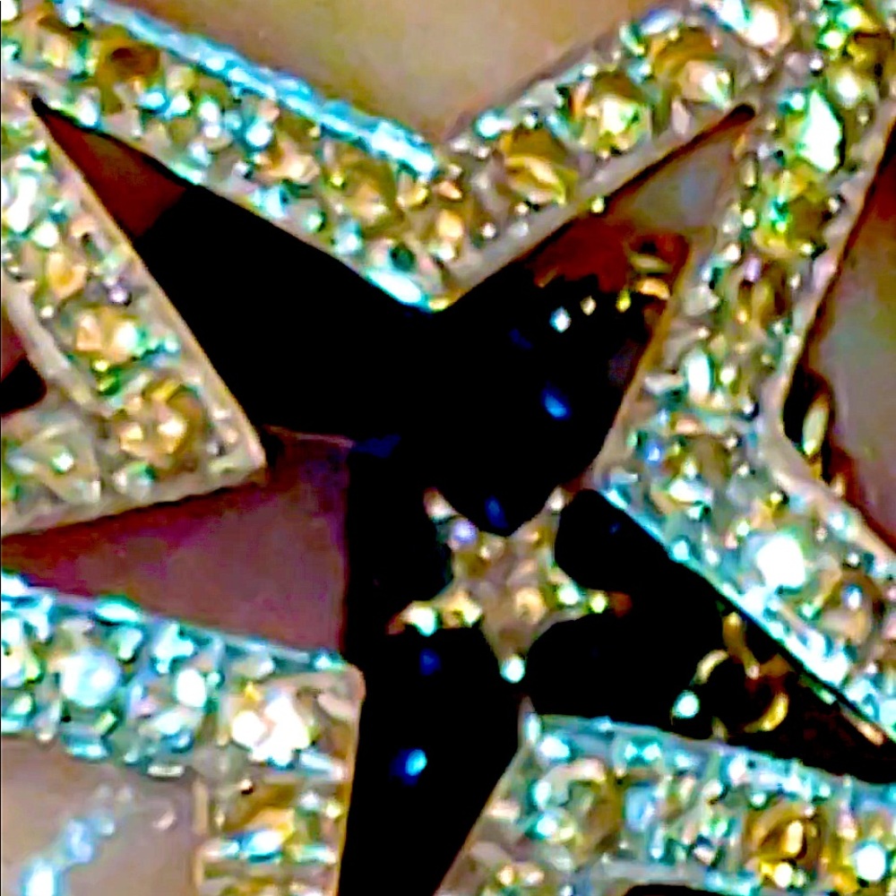 18 karat white gold star fancy colored yellow diamond pendant one of a kind